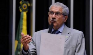 José Rocha anuncia que Governo do Estado vai recuperar a BA 172